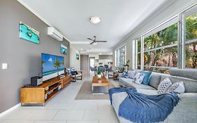 Airlie Summit Apartments